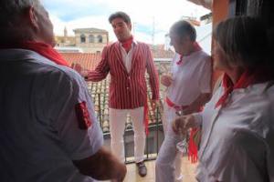L-R: Tom Gowen, Alexander Fiske-Harrison, Noel Chandler, Penny Penton. Casa Noel, 6th July Champagne Party (Photo: Jim Hollander)